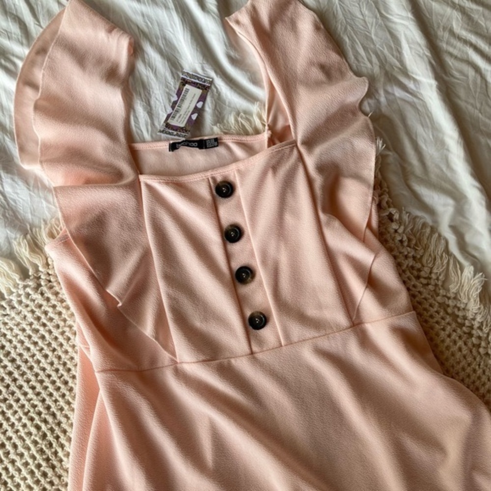 Boohoo Plus Horn Button Detail Ruffle Skater Dress - Blush Pink
